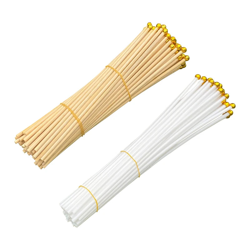 Pack 50 Banderas Chilenas de Mano (14x21 cm) con Mástil de Plástico – Ideal para Fiestas Patrias, Eventos y Colegios